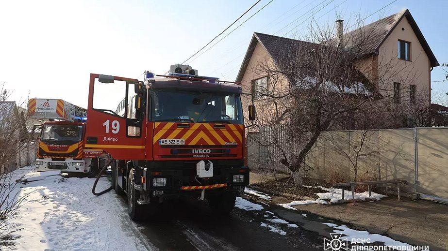 A private house in Dnipro was on fire (PHOTOS).