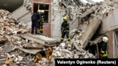 У Чернігові знову зросло число жертв атаки РФ, трьох людей врятували – ДСНС